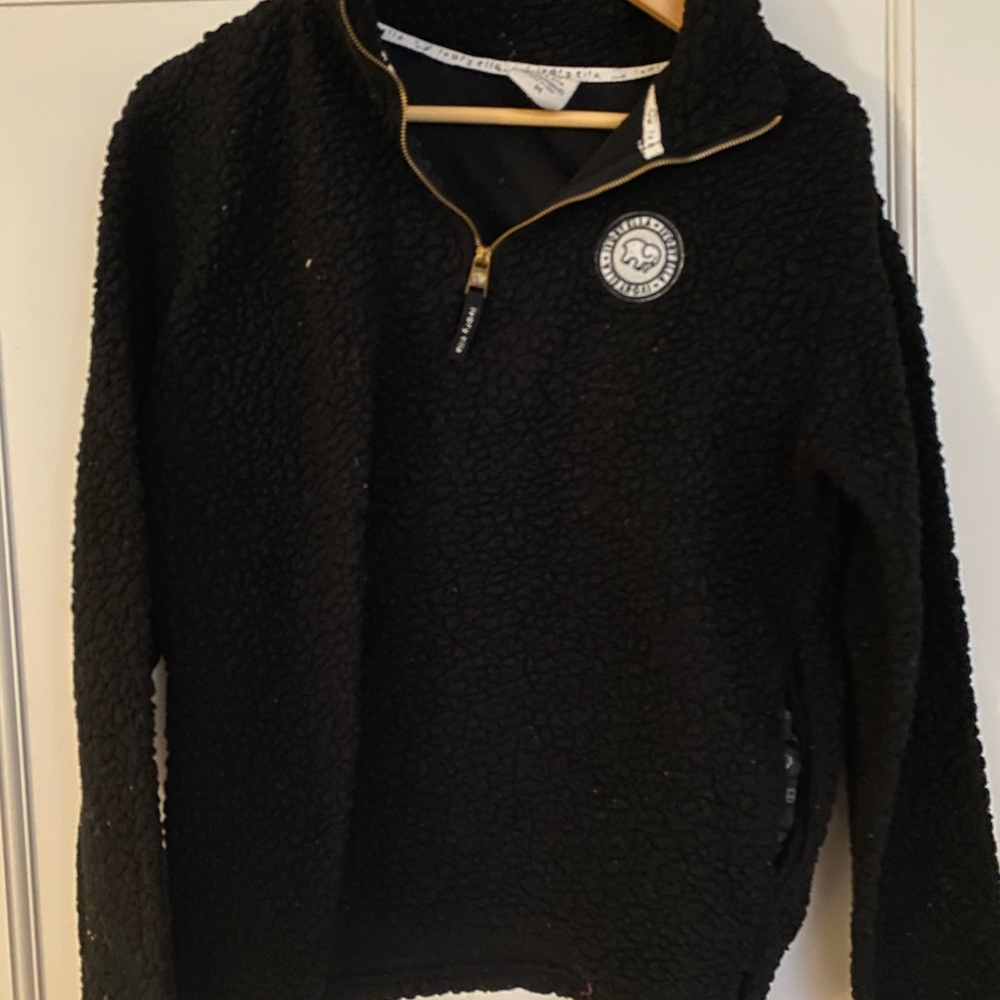 Fuzzy quarter zip